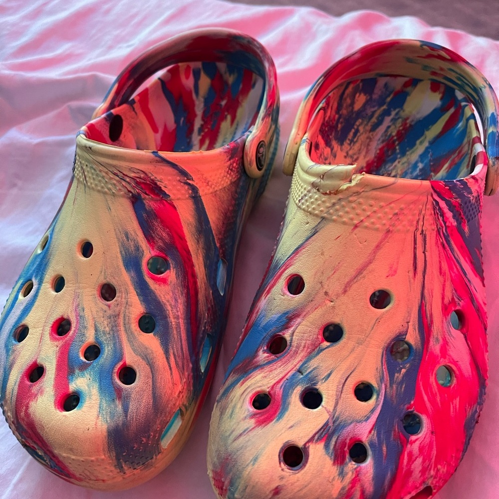 Marbled Crocs